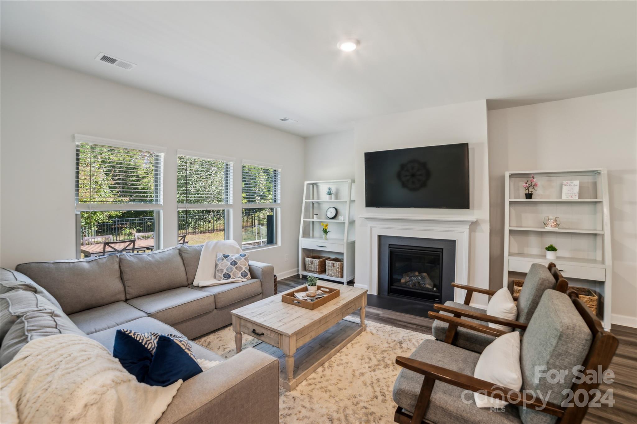 Larkhaven Hills - Residential