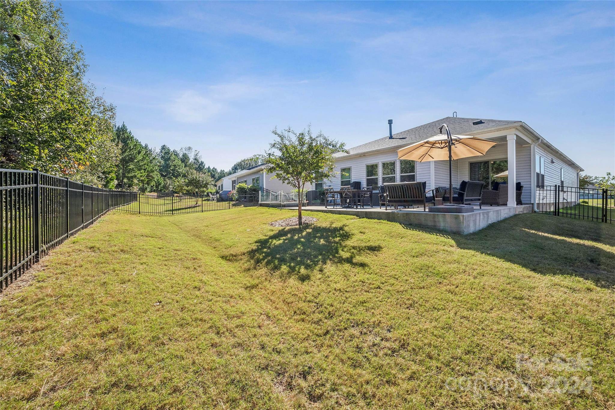 Larkhaven Hills - Residential