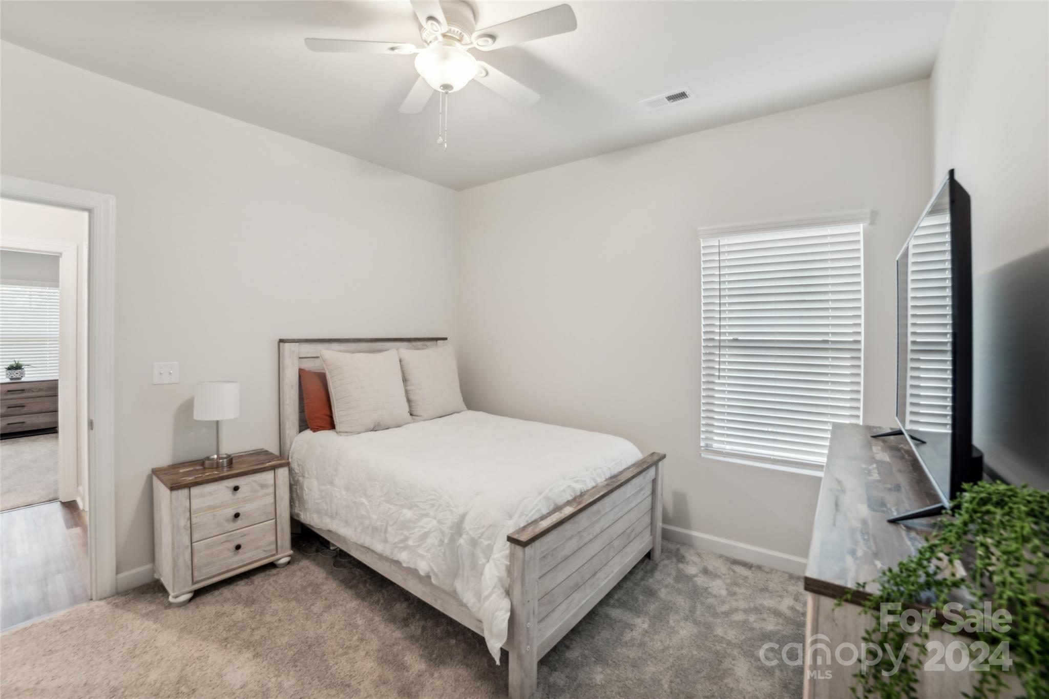 Larkhaven Hills - Residential