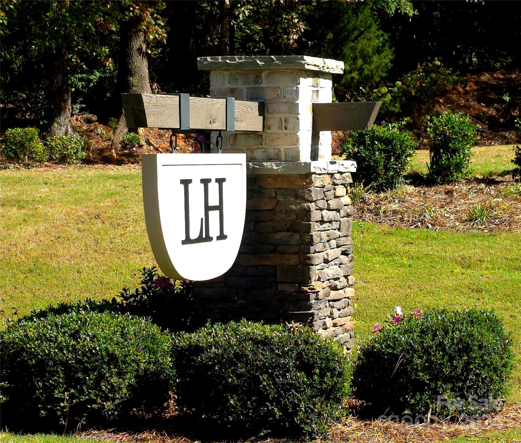 Larkhaven Hills - Residential