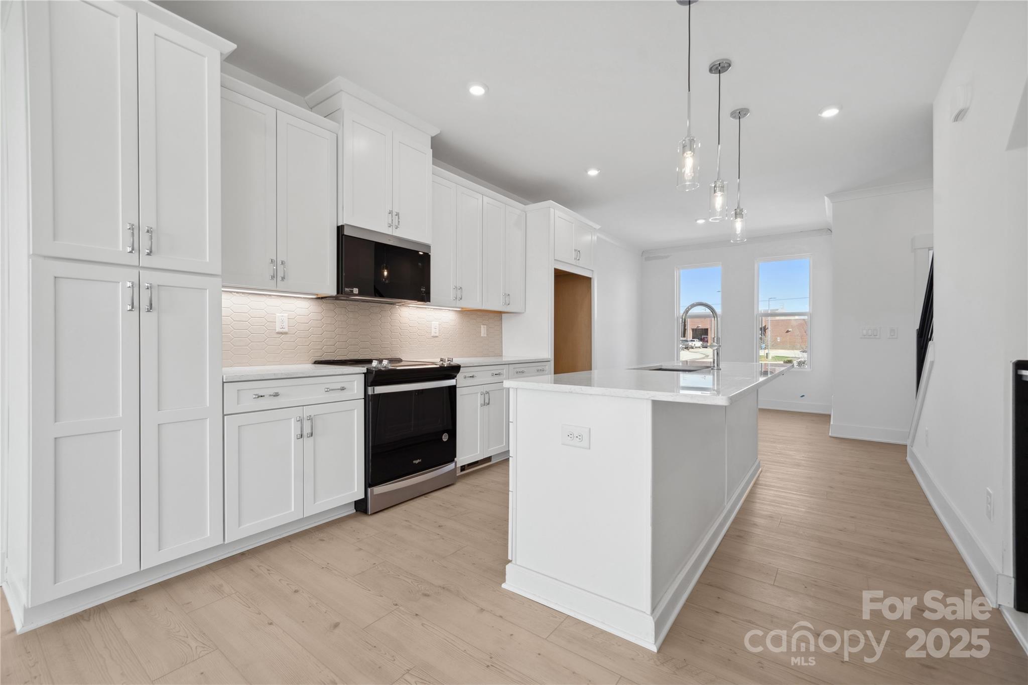 455 Blairhill Road 03