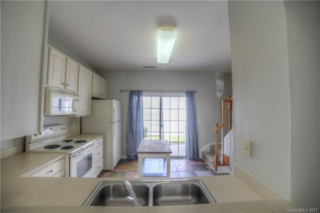 Ridge Pointe - Residential