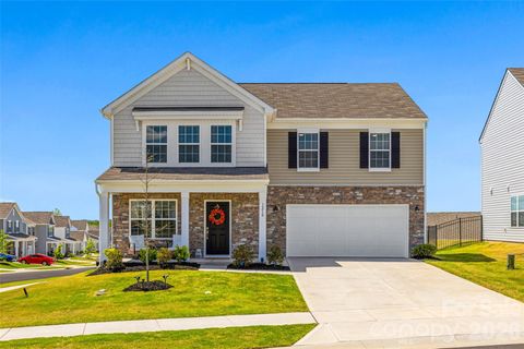 Photo of 1210 Old Fort Drive, Edgemoor, SC 29712 (MLS # 4371683)