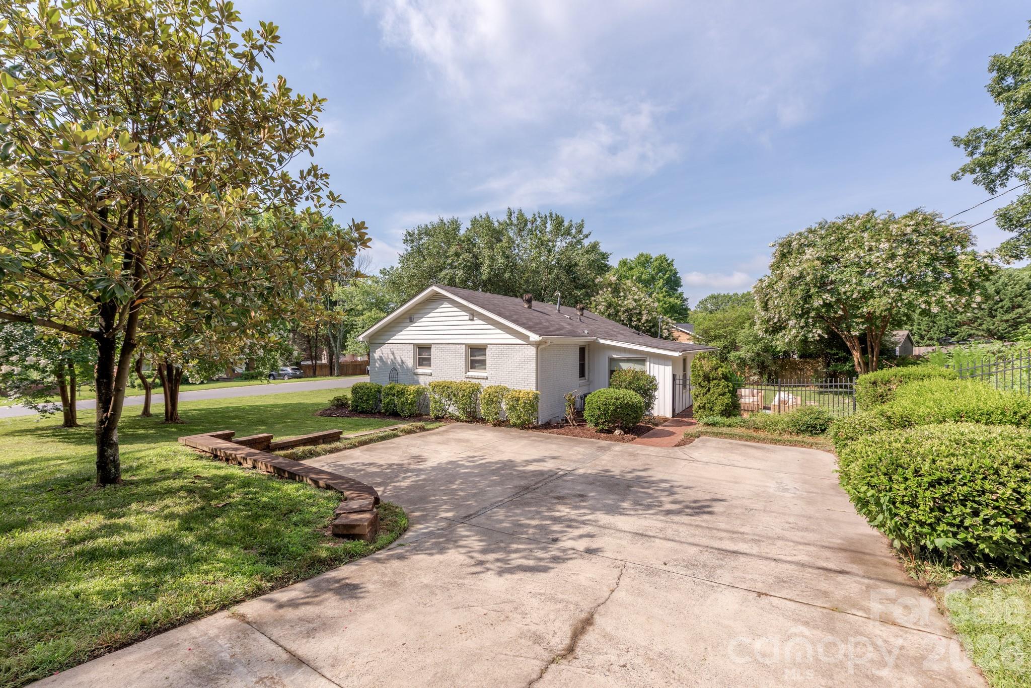 3600 Litchfield Road