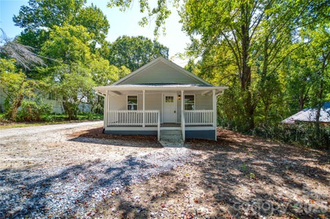 Photo of 909 US 70 Highway W, Morganton, NC 28655 (MLS # 4422234)