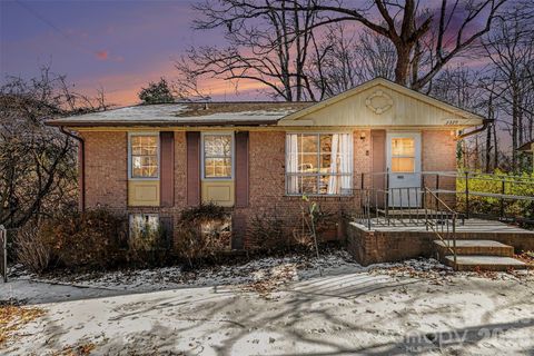 2320 Vinton Drive Dallas NC 28034