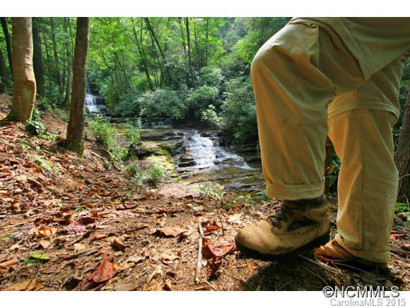 Round Mountain Falls - Land