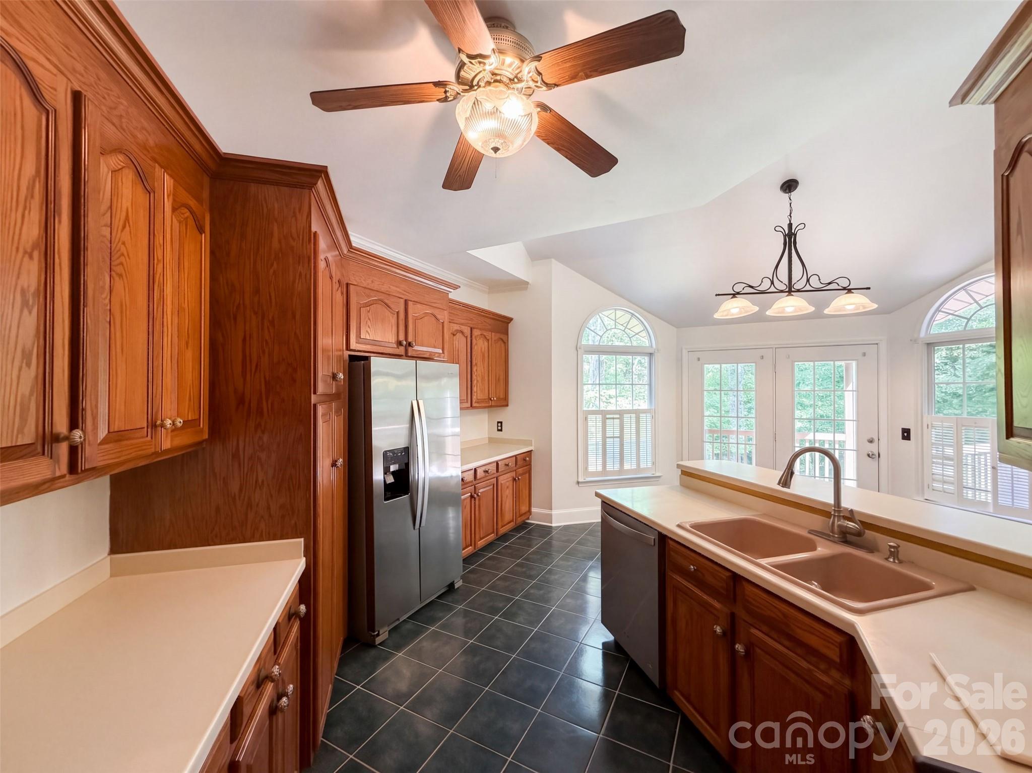 5406 Club View Drive