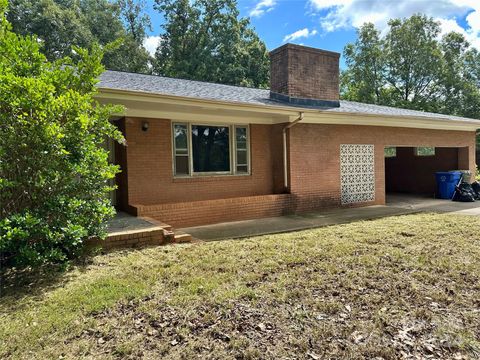 274 Ledbetter Road Spindale NC 28160