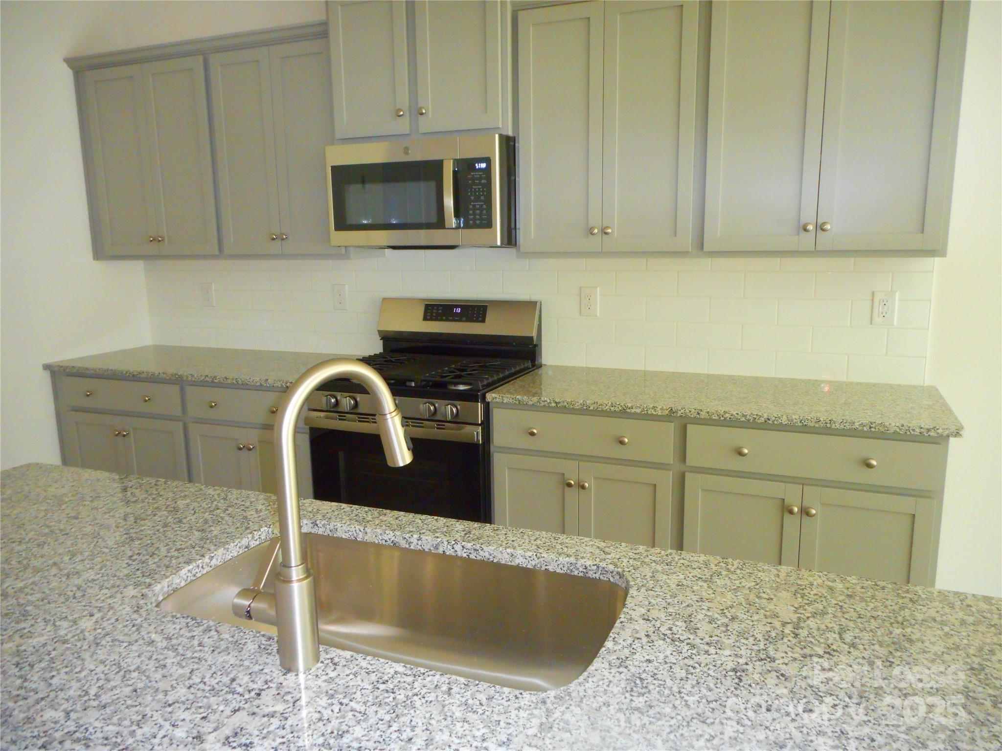 Secrest Landing - Residential Lease