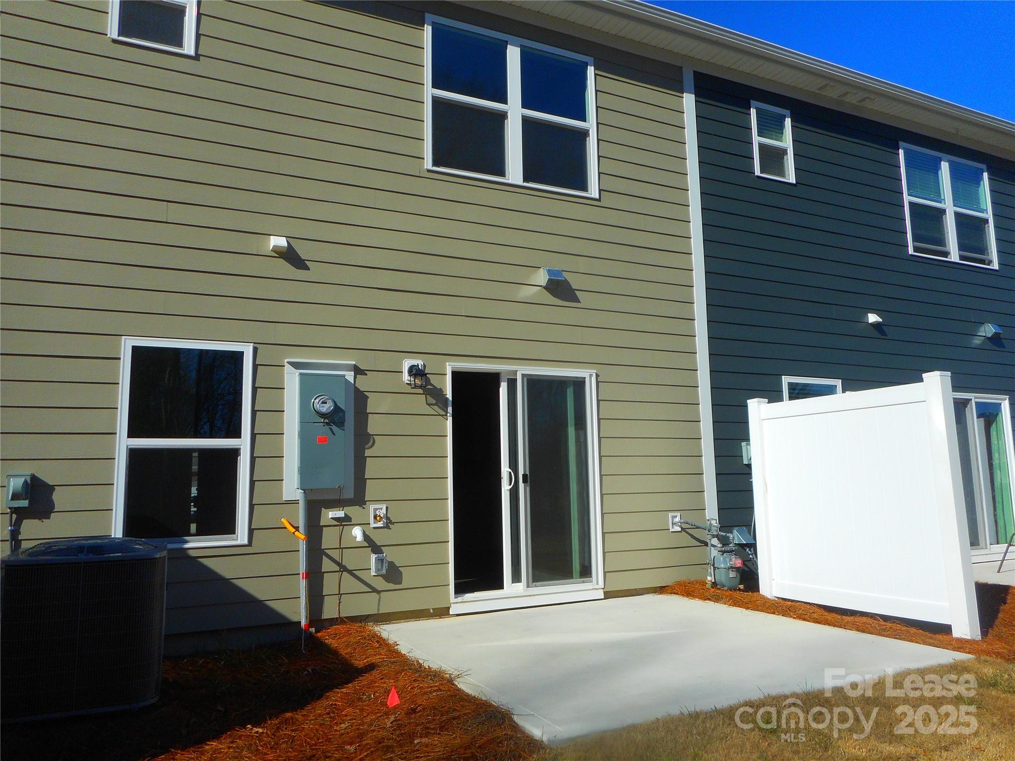 Secrest Landing - Residential Lease