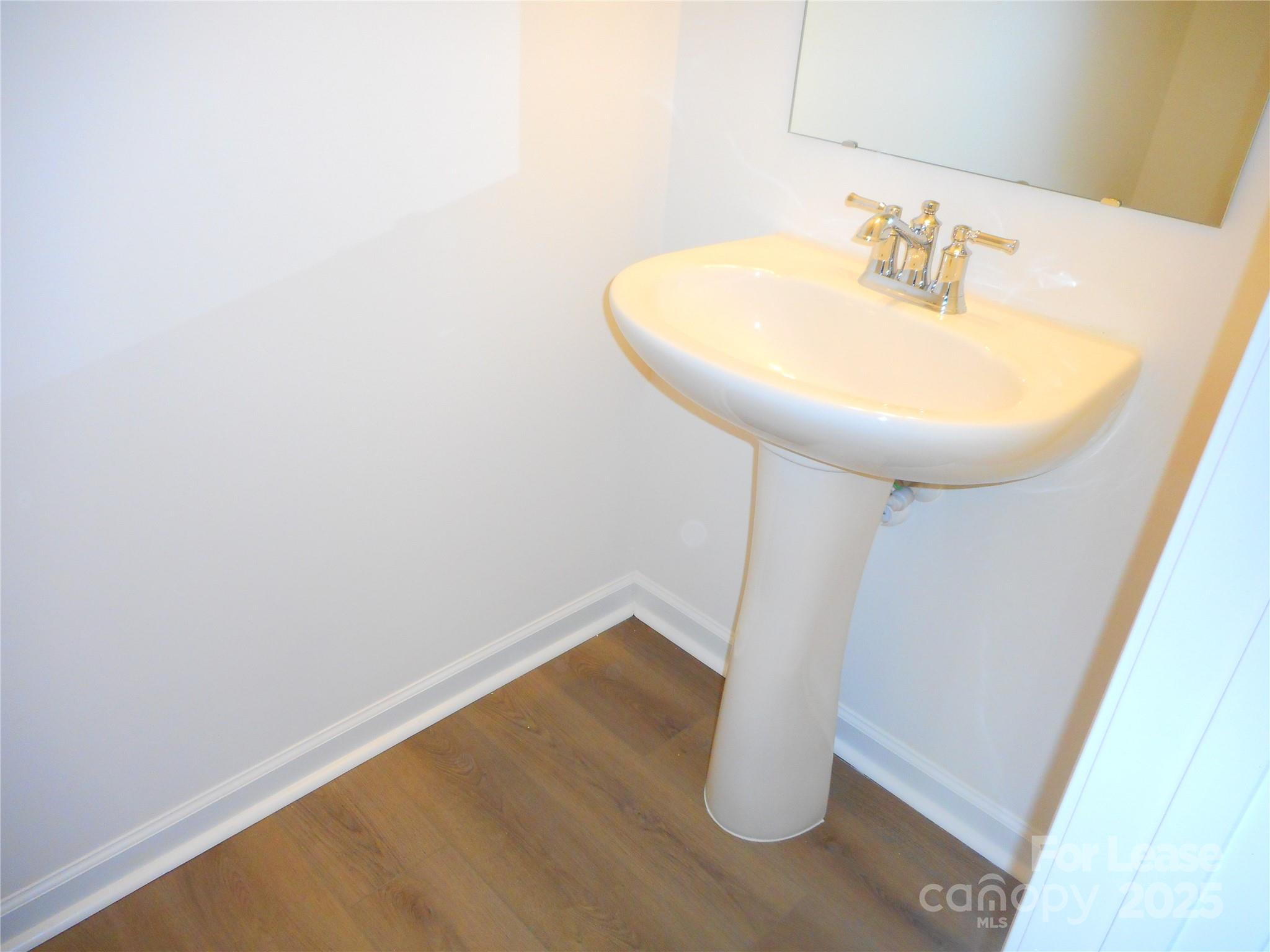 Secrest Landing - Residential Lease