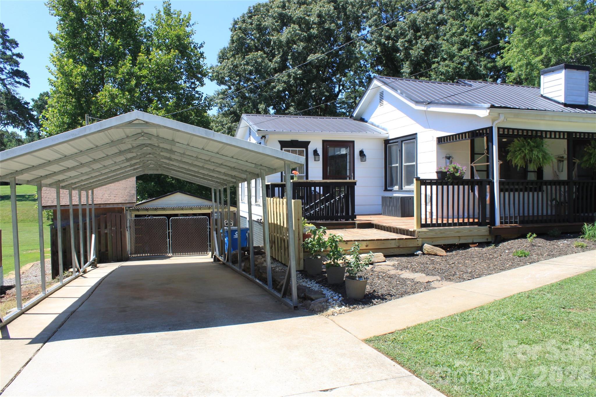 206 Bentwood Drive