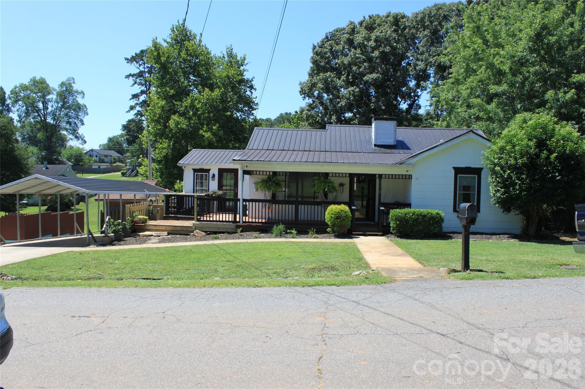 206 Bentwood Drive