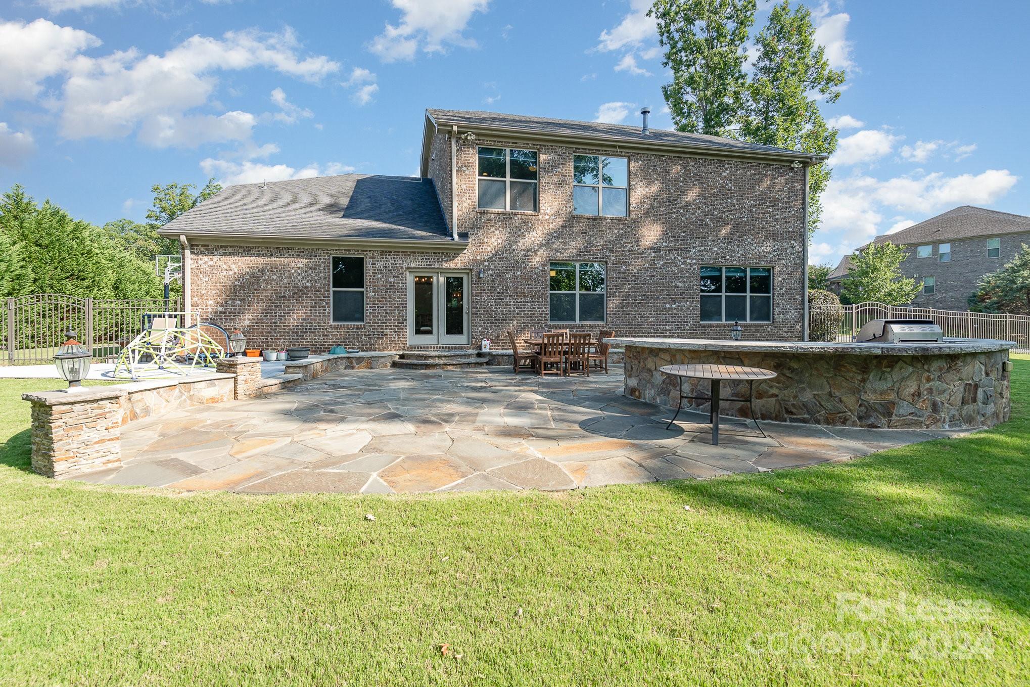 Devonridge - Residential Lease