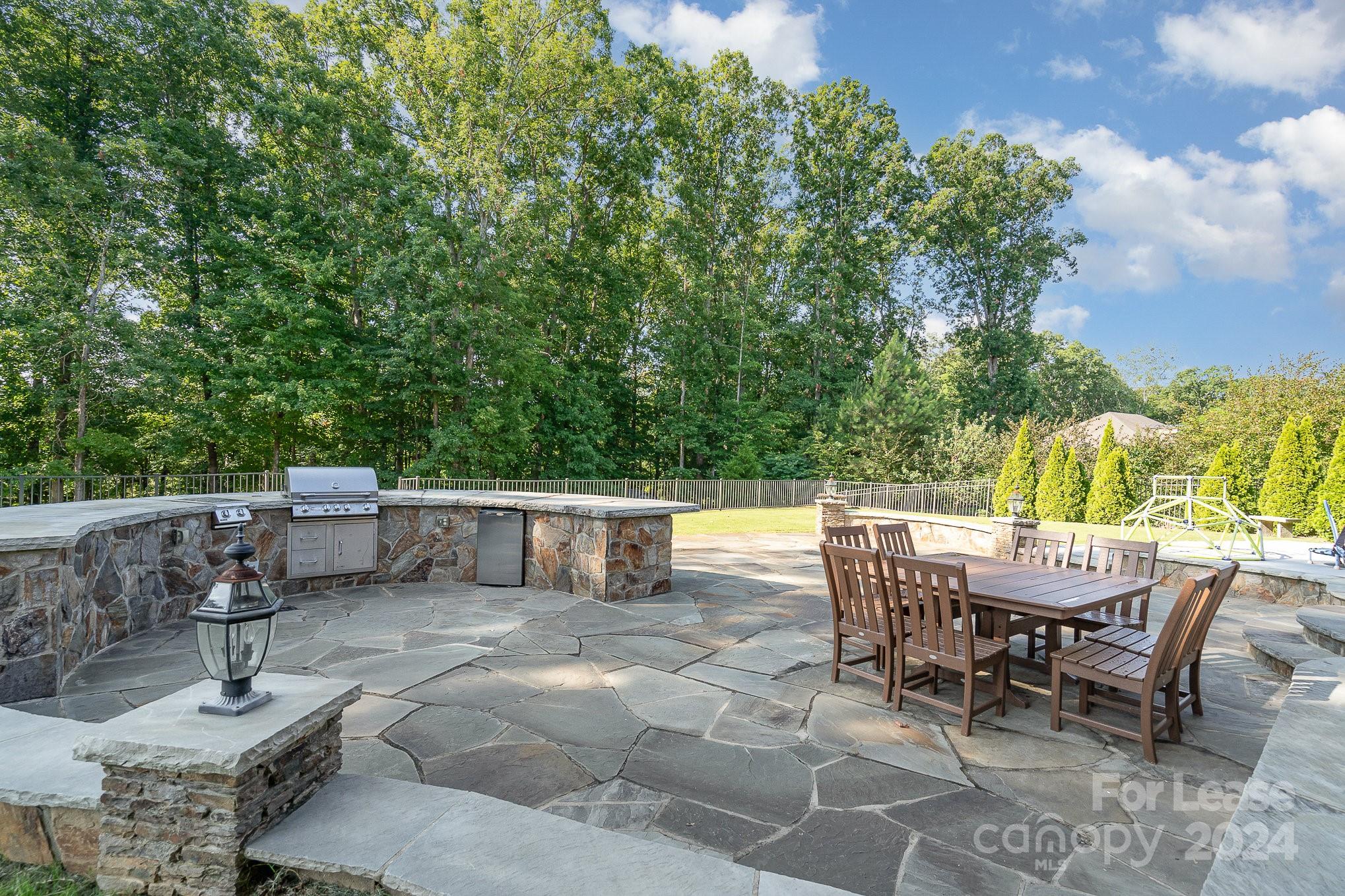 Devonridge - Residential Lease