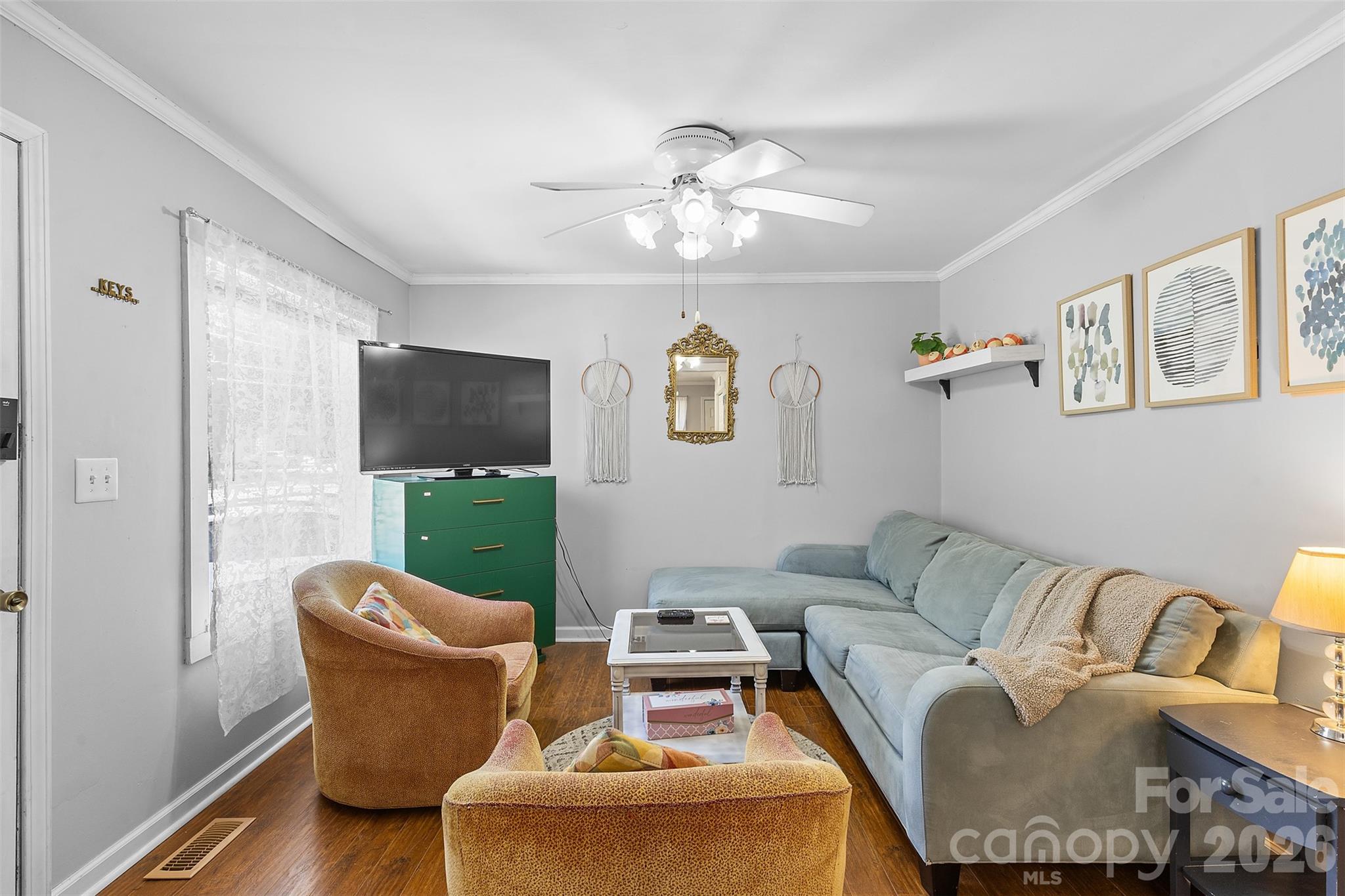 544 W Mclelland Avenue