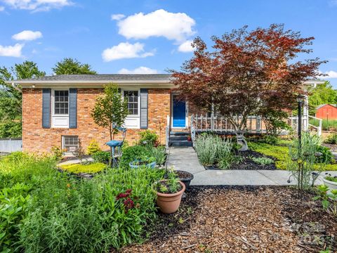 115 Merri Acres Lane Hendersonville NC 28739