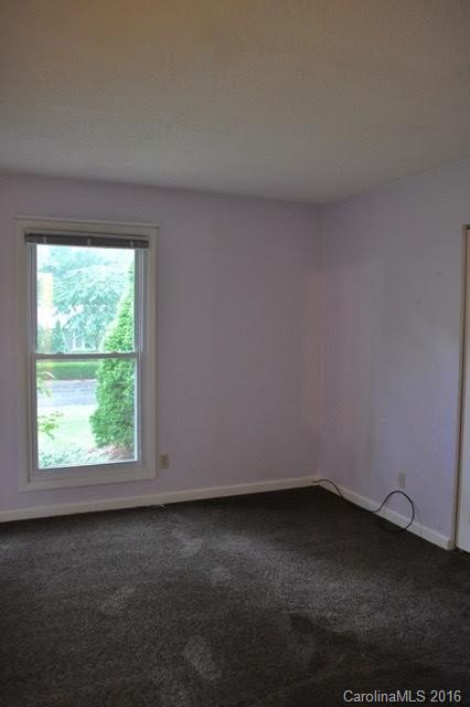 Mtn Carmel Acres - Residential