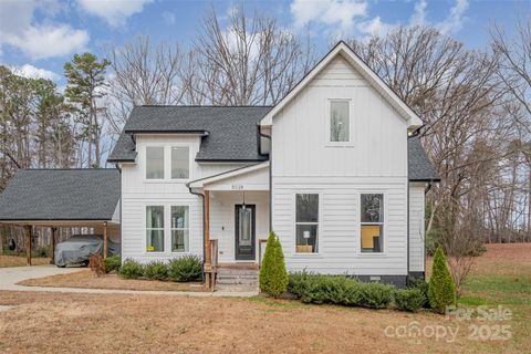 5028 Lewis Road Gastonia NC 28052