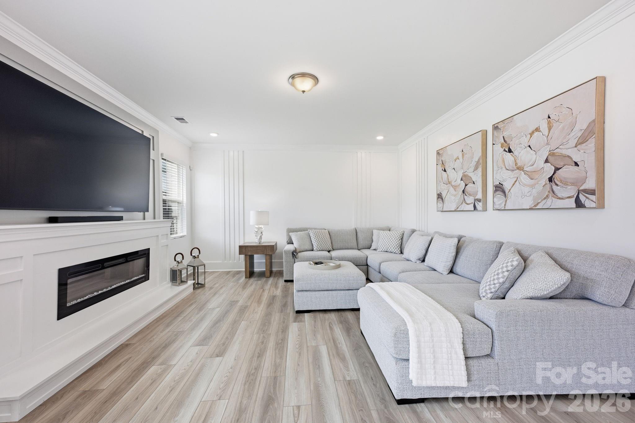 2062 Van Buren Road