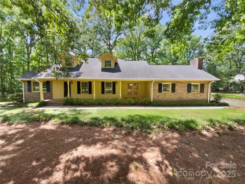 3203 Oakdale Drive Monroe NC 28110