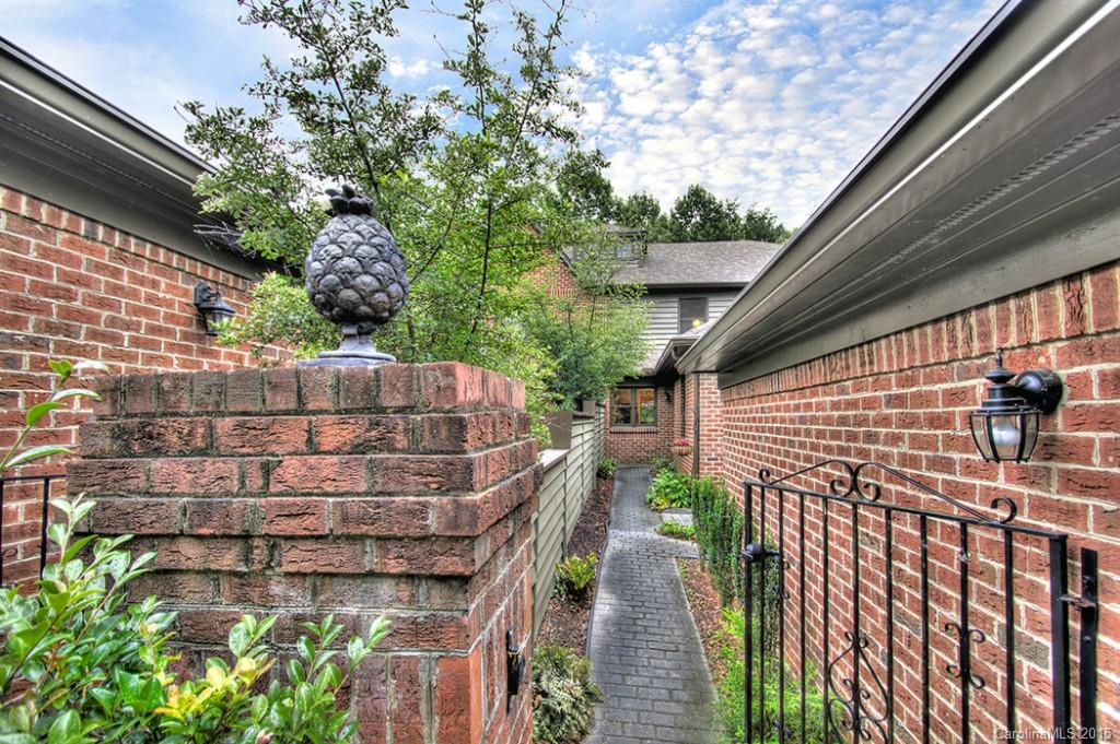 Newman Manor - Residential