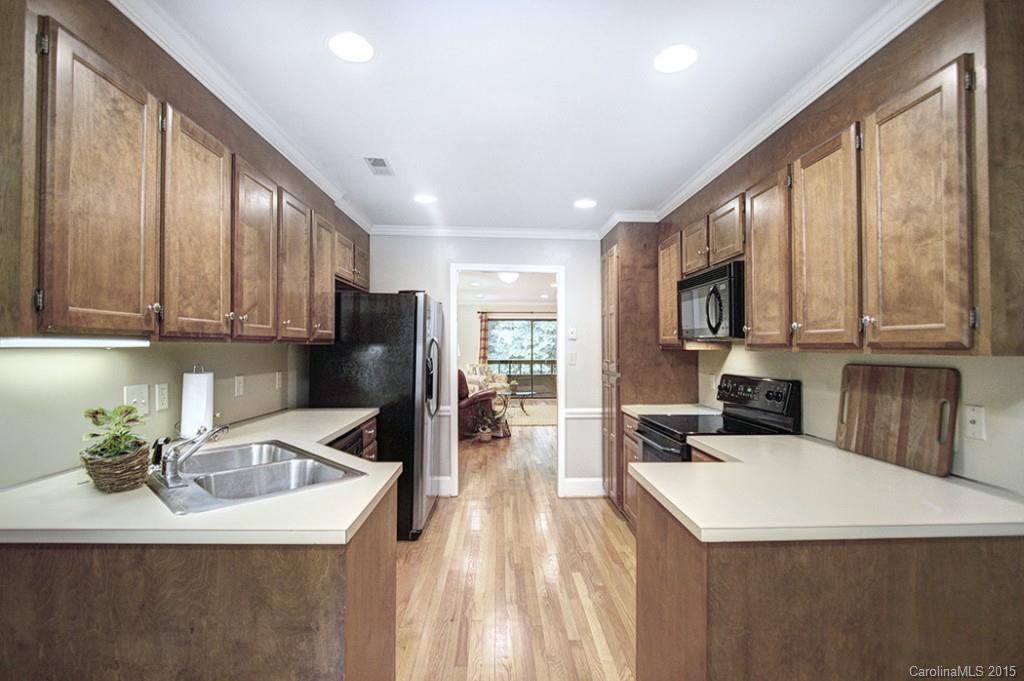 Newman Manor - Residential