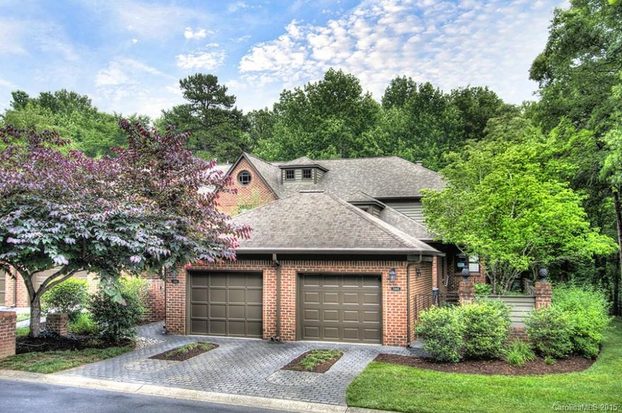 Location, privacy, seclusion! Close proximity to everything Charlotte! QUIET 30-UNIT COMPLEX - NEWMAN MANOR IS NESTLED IN TREES & BORDERED BY MCALPINE GREENWAY. Spacious townhome features main level bedroom & BA w/2 spacious BR up. LG eat-in kitchen, oversized family room w/fireplace + wet bar. Balconies off of master suite & den w/fabulous views of pvt lot overlooking the Greenway. Lots of windows let the sunshine in! HARDWOODS THROUGHOUT! Minutes to SouthPark. New HVAC, hot water heater, roof!