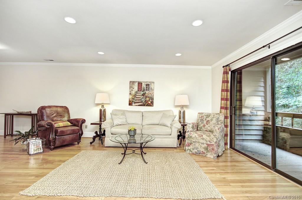 Newman Manor - Residential