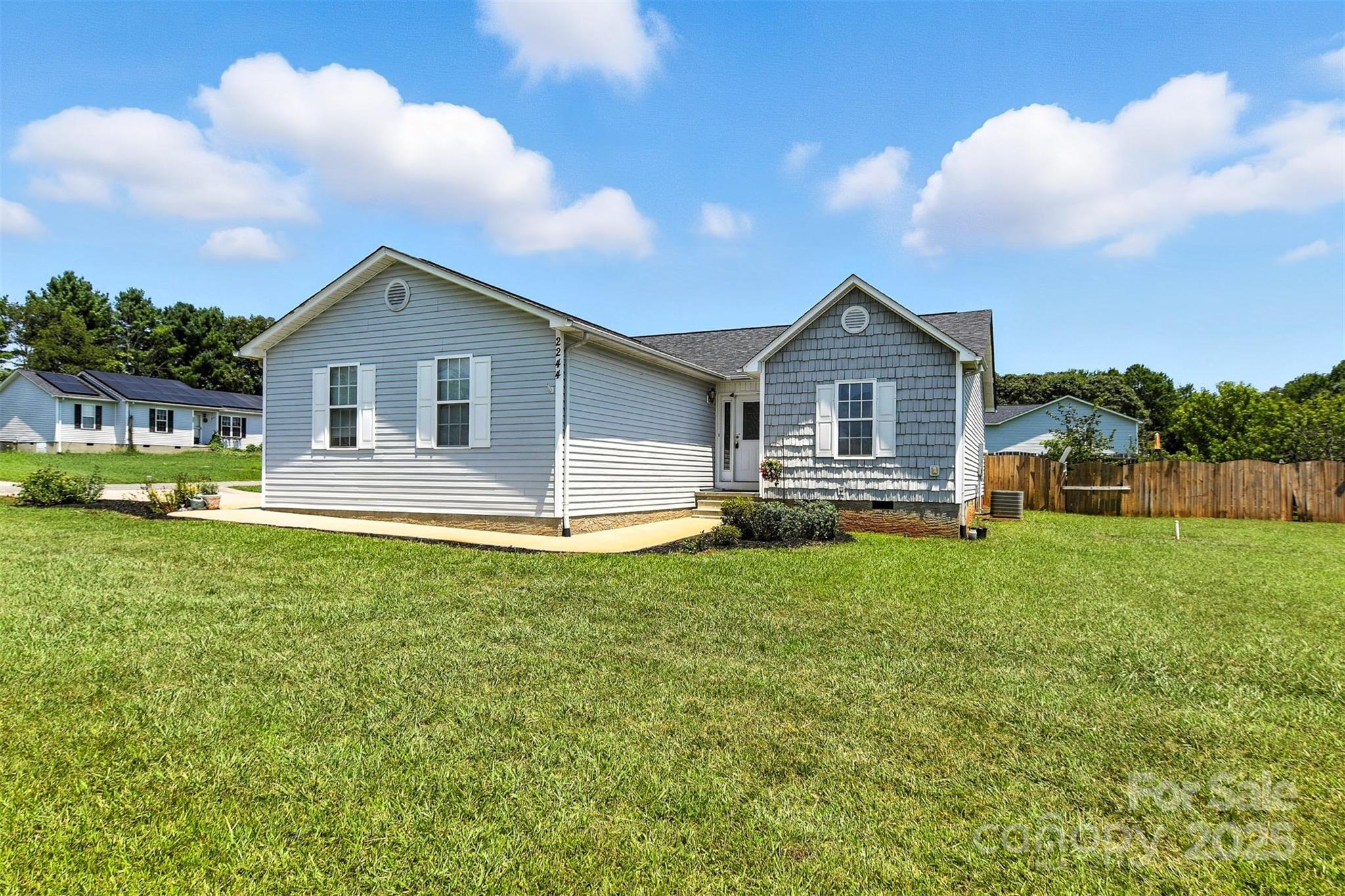 2244 Clearwater Lane