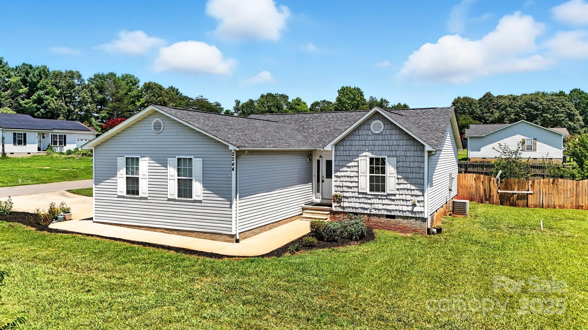 2244 Clearwater Lane