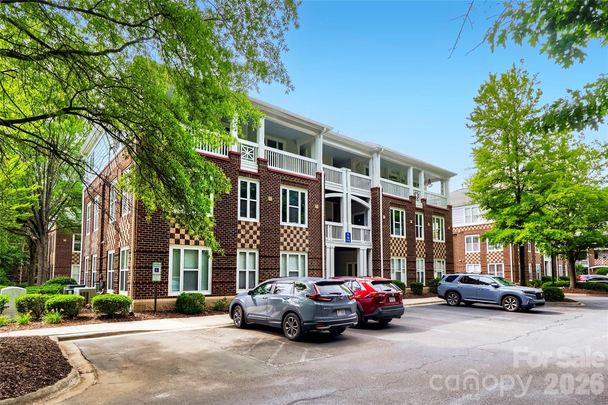 Spinnaker Reach - Residential