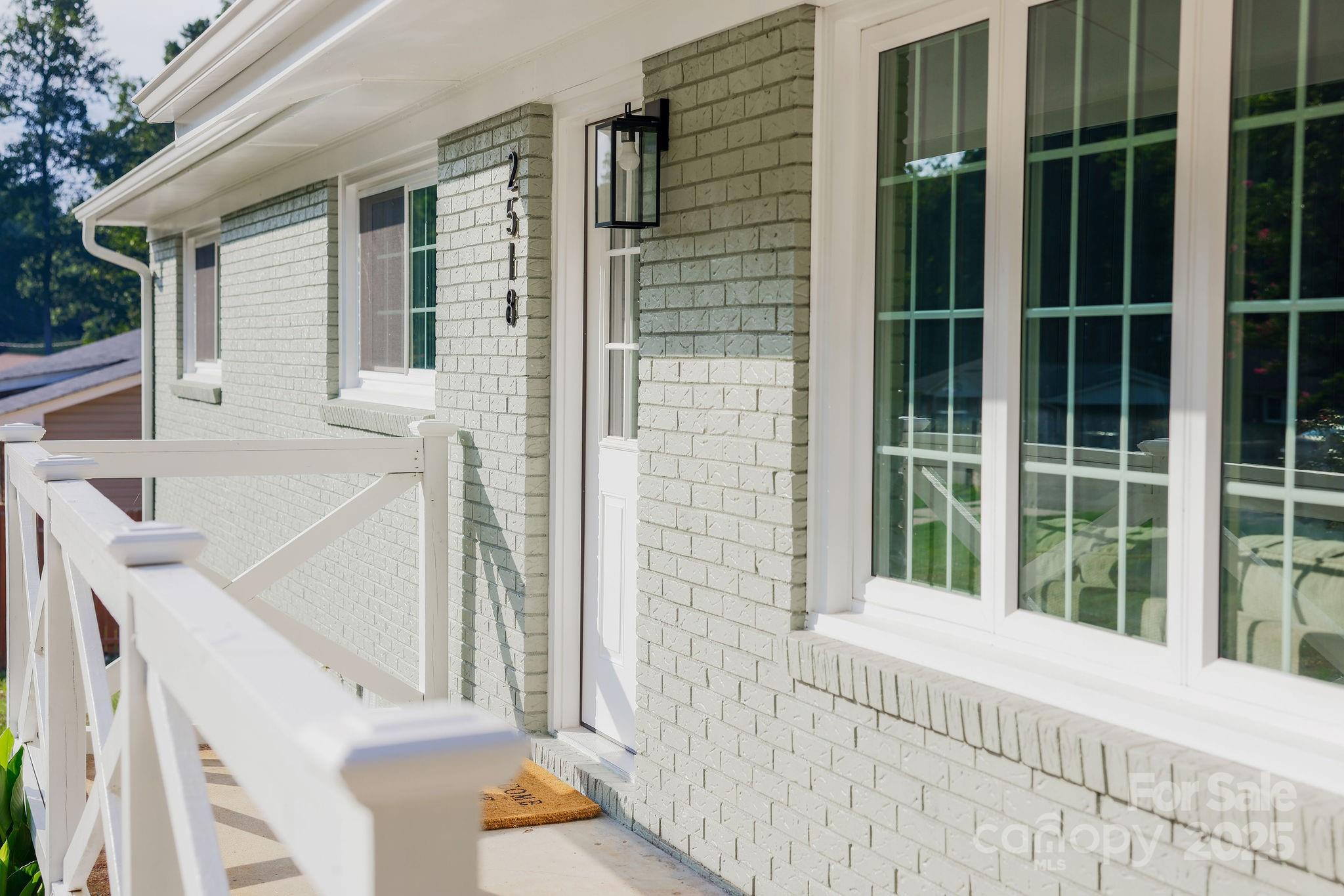 2518 Cove Creek Drive