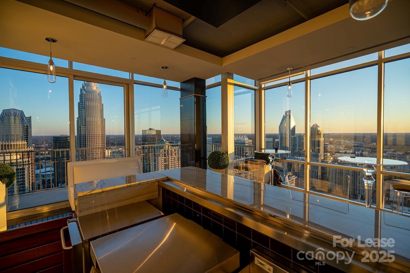 Charlotte, North Carolina 28202, United States, 3 Bedrooms Bedrooms, ,3 BathroomsBathrooms,Residential,Active,12155