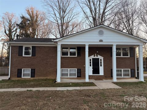 1230 18th Avenue NE Hickory NC 28601