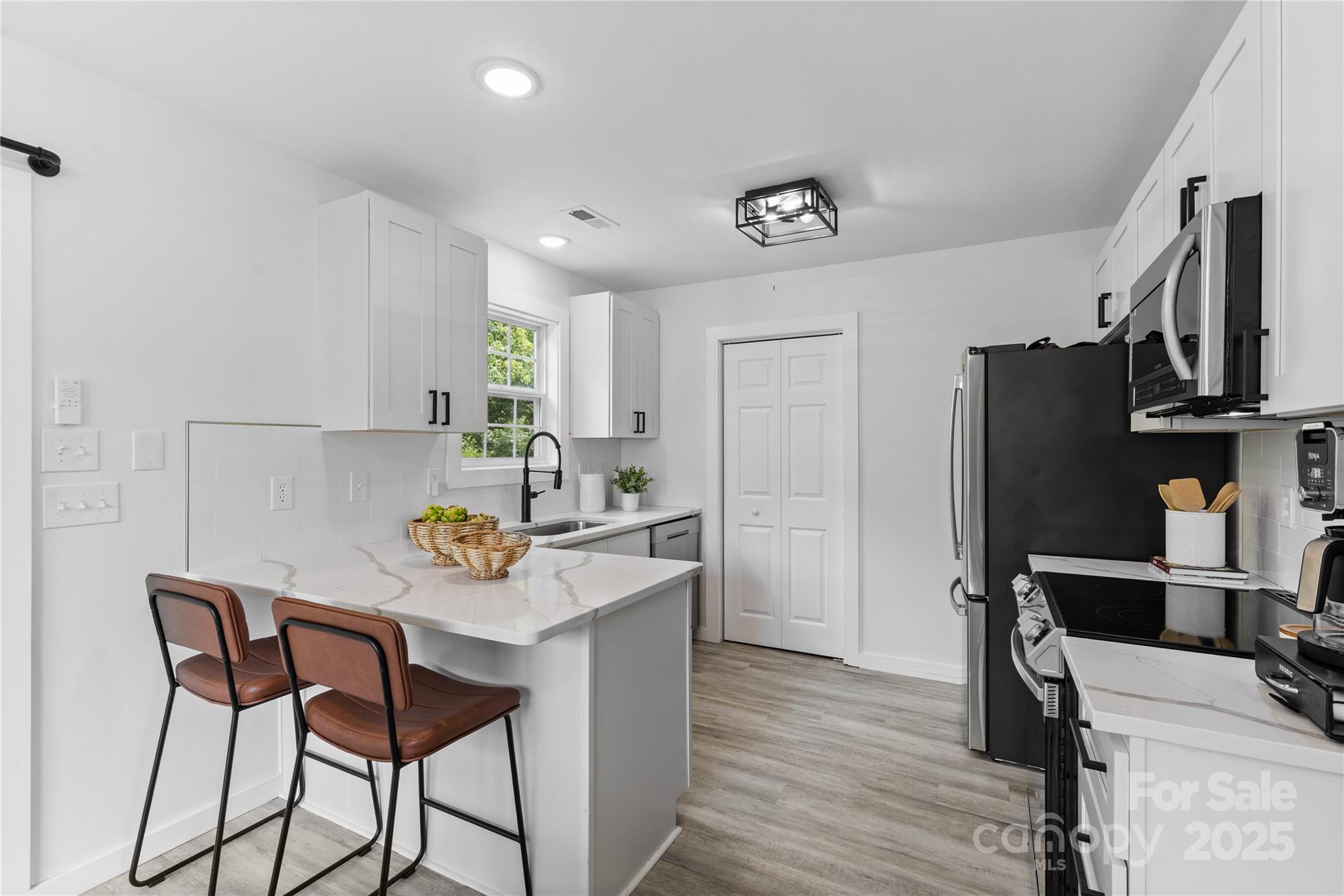 Hallmark Glen - Residential