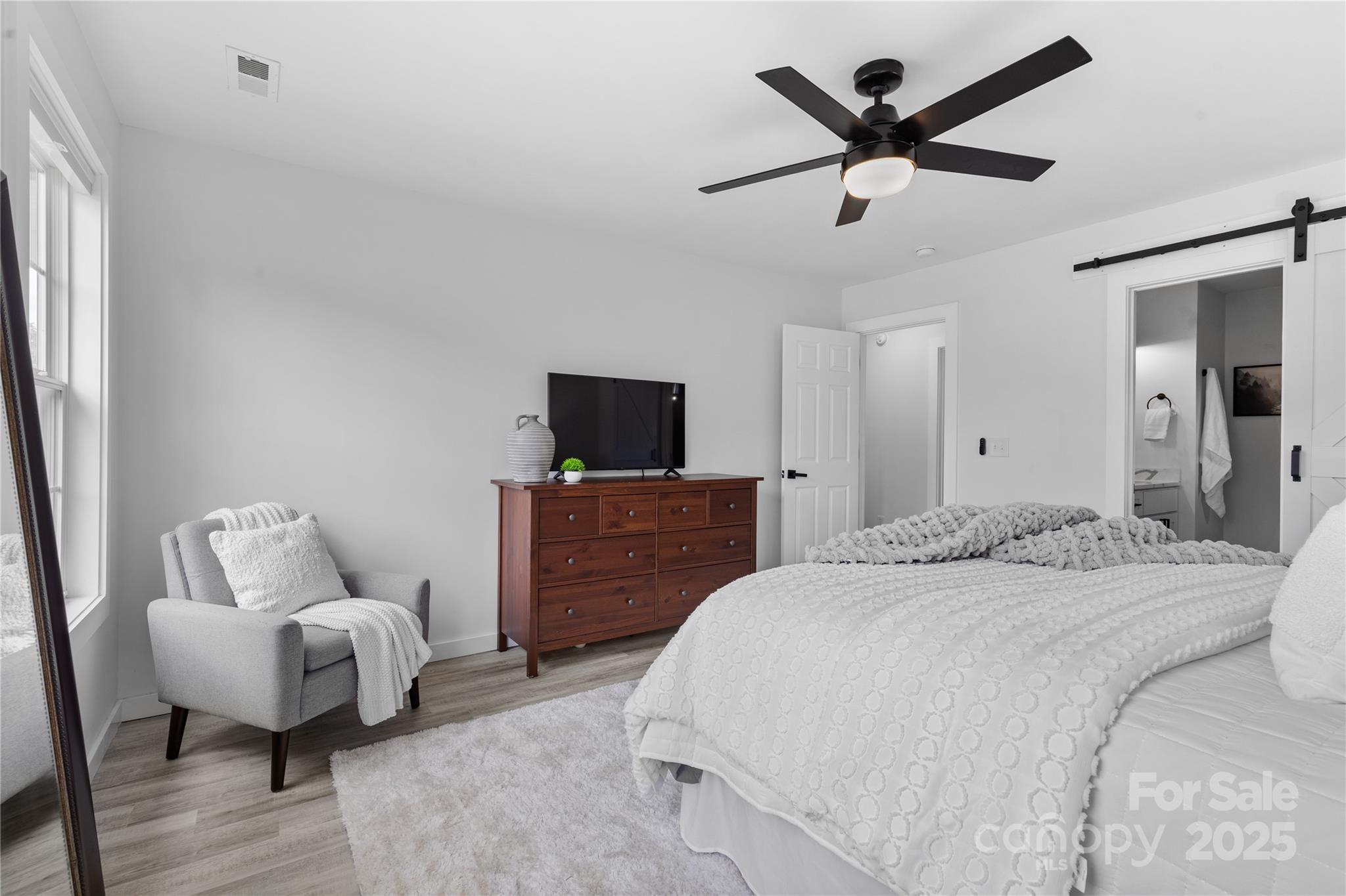 Hallmark Glen - Residential