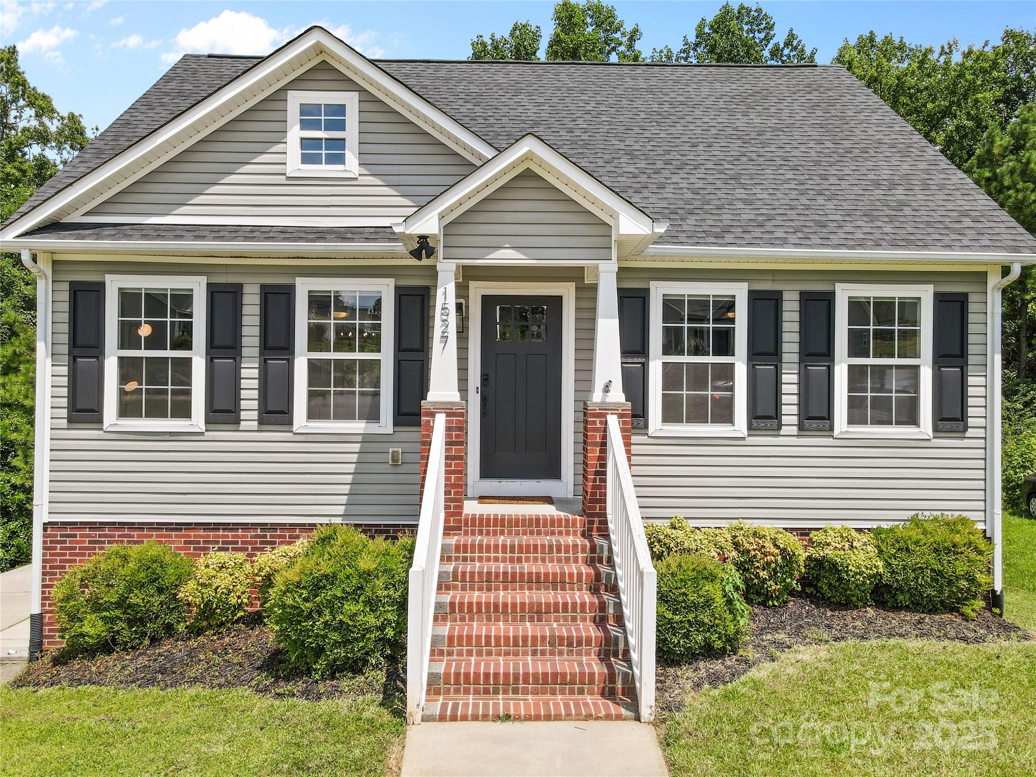 Hallmark Glen - Residential