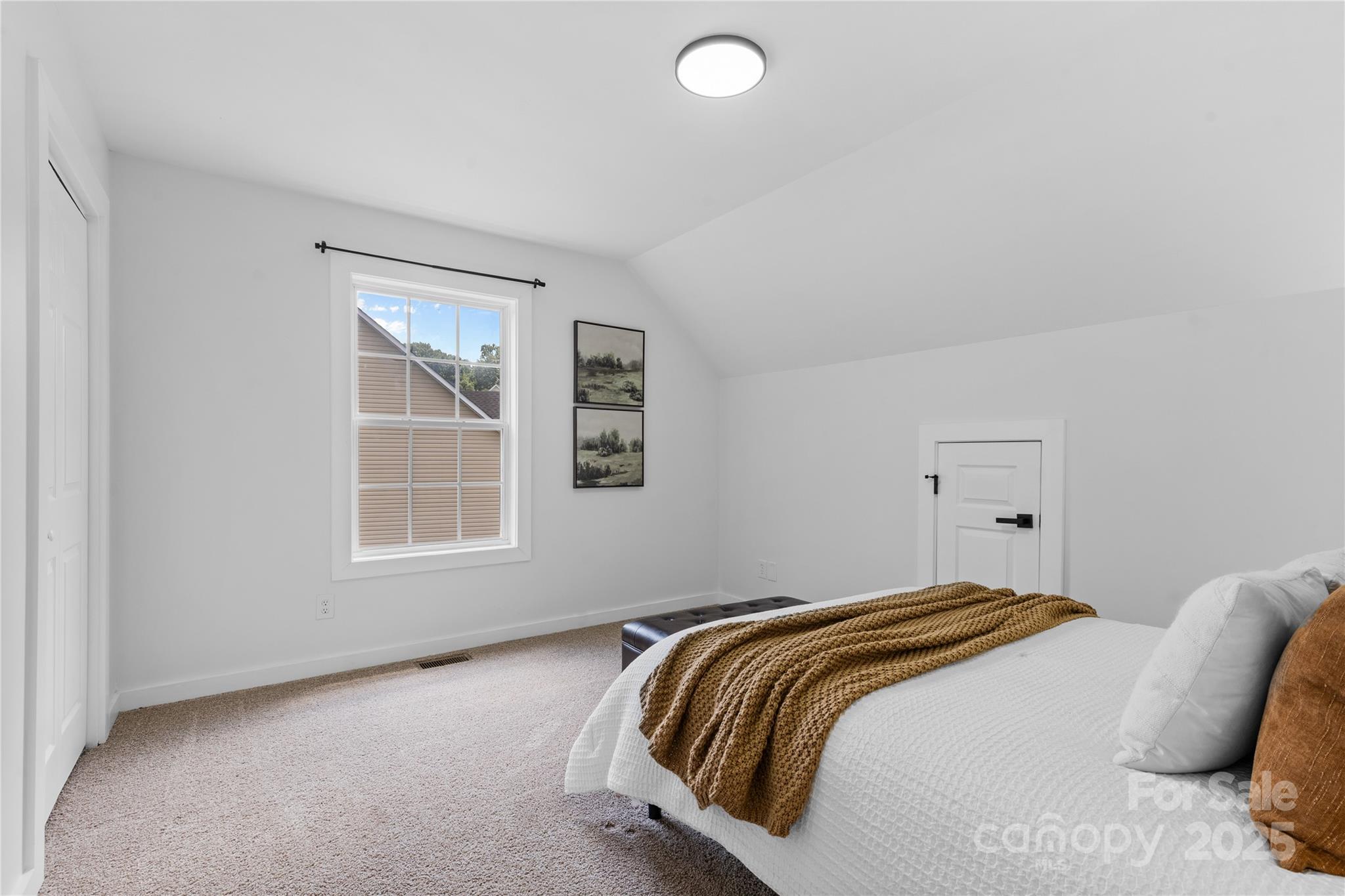 Hallmark Glen - Residential