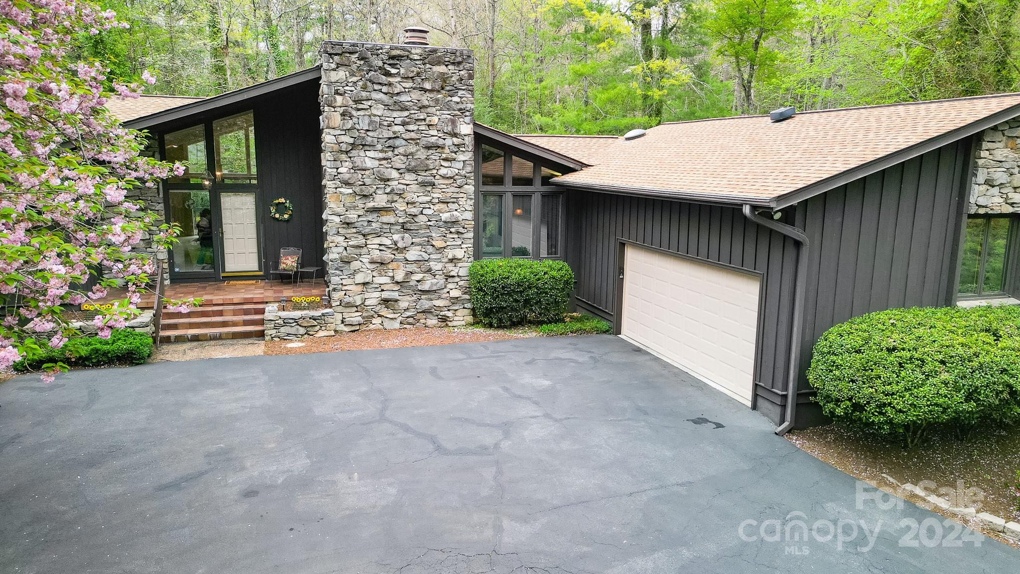 Hickory Hill - Residential