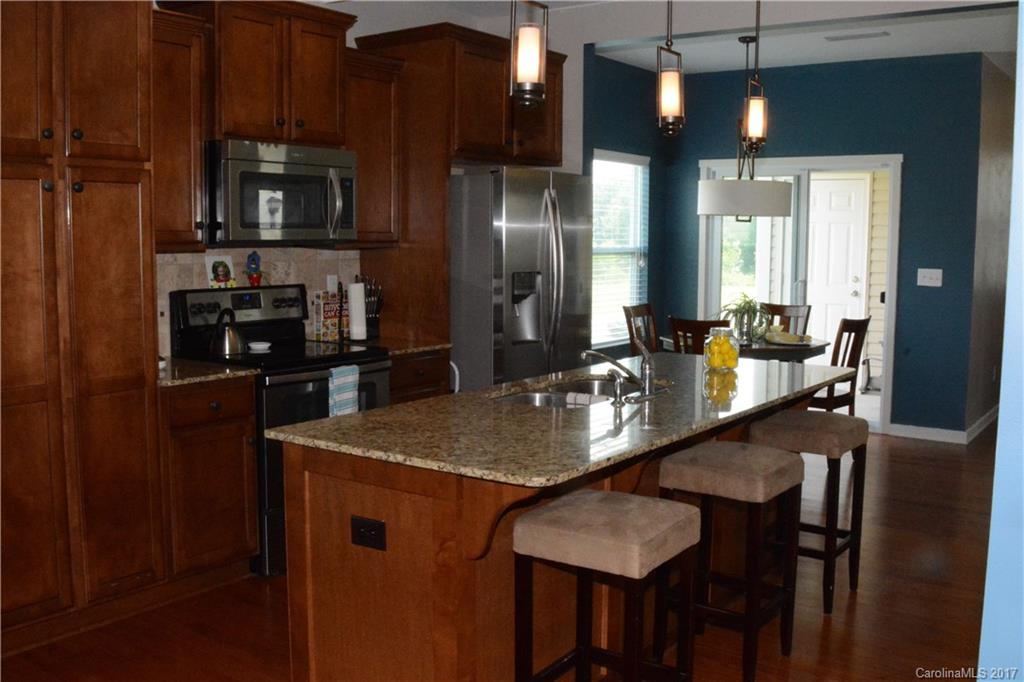 STEELE MEADOWS - Residential