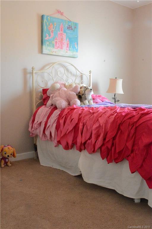 STEELE MEADOWS - Residential