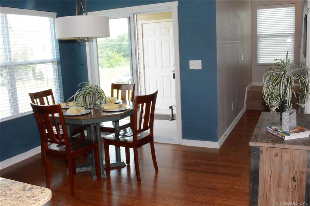 STEELE MEADOWS - Residential