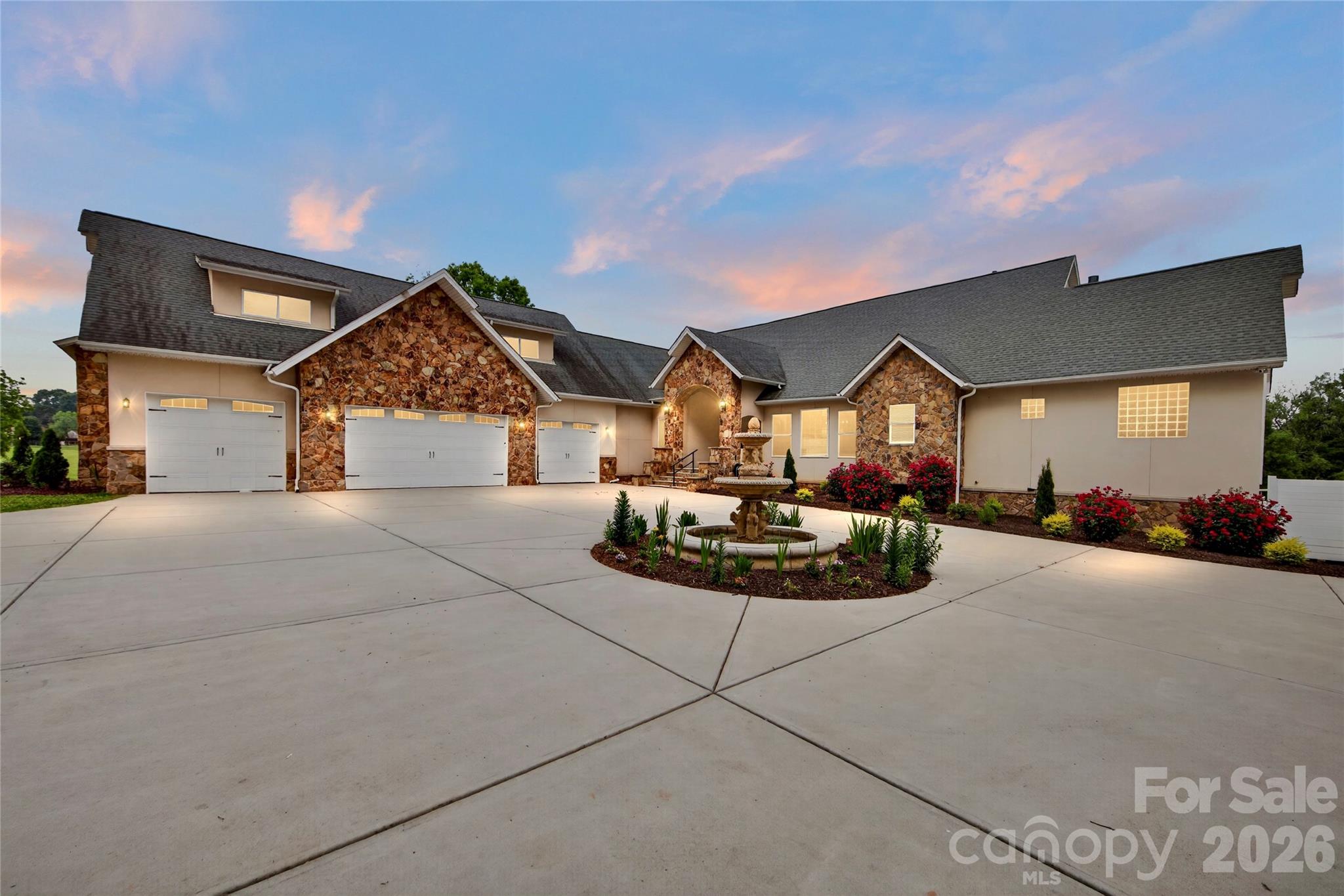 4511 Howey Farms Drive