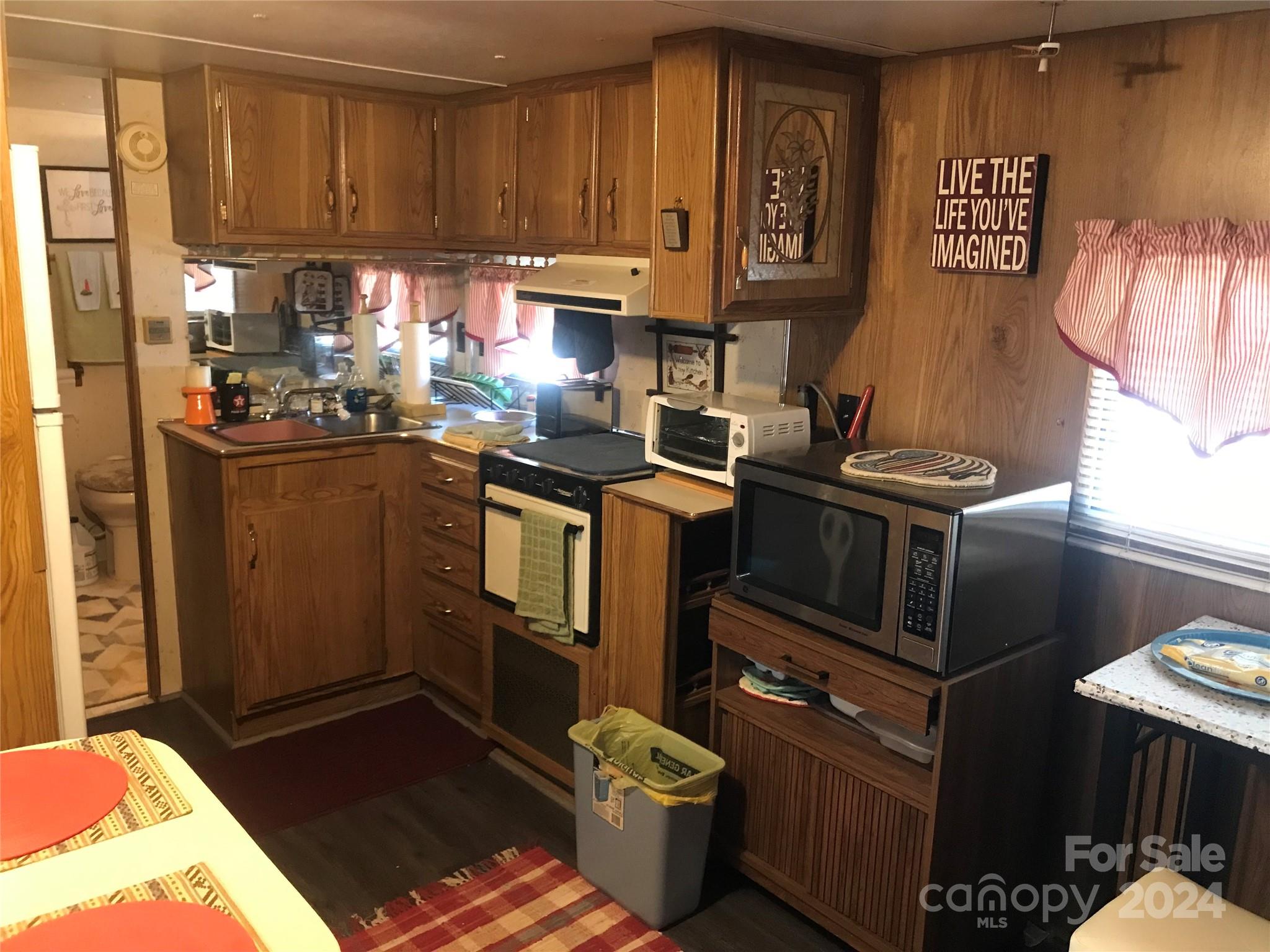 Twin Harbor - Residential