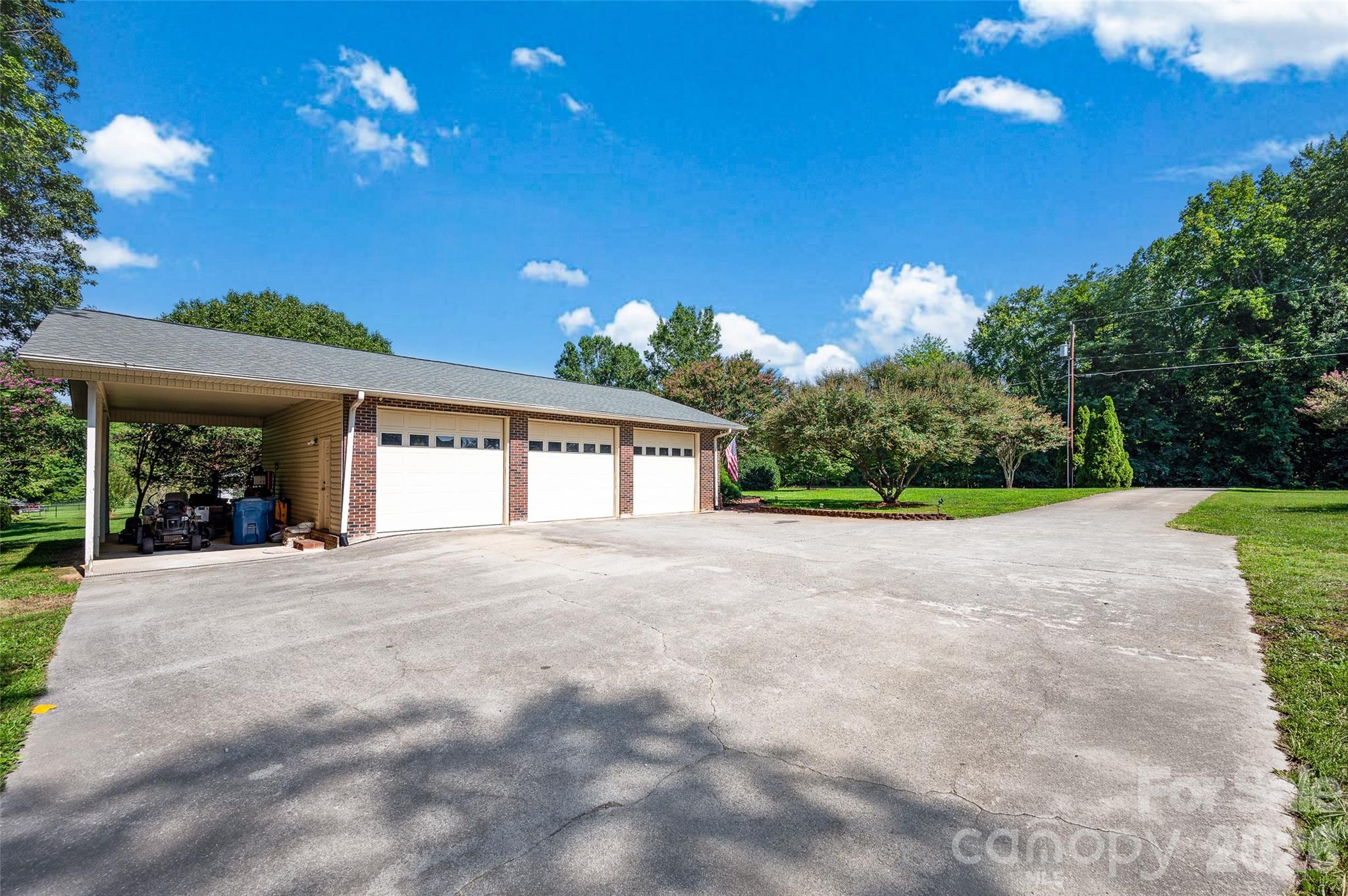 3959 Holly Springs Drive