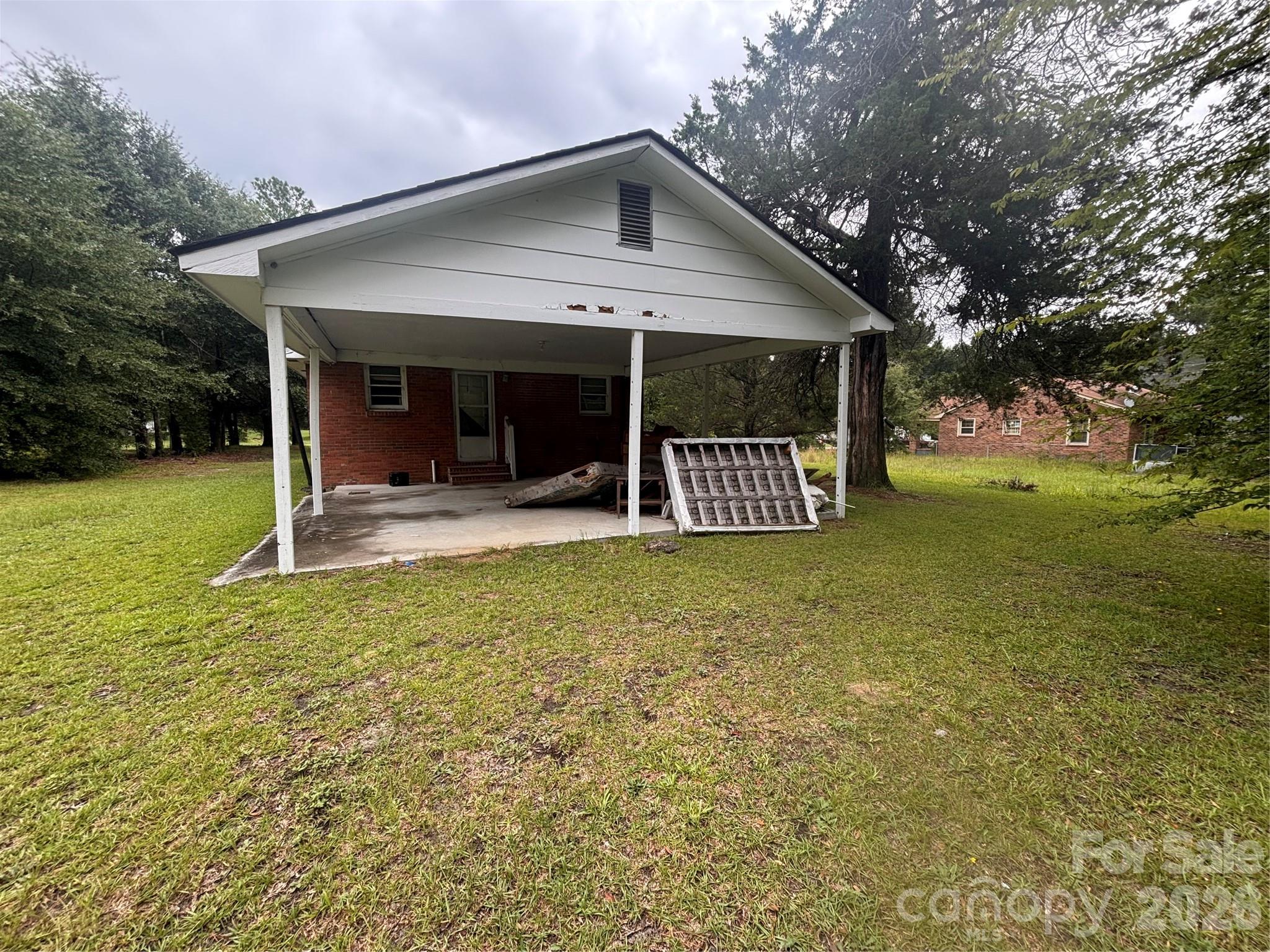 5136 Chinaberry Road