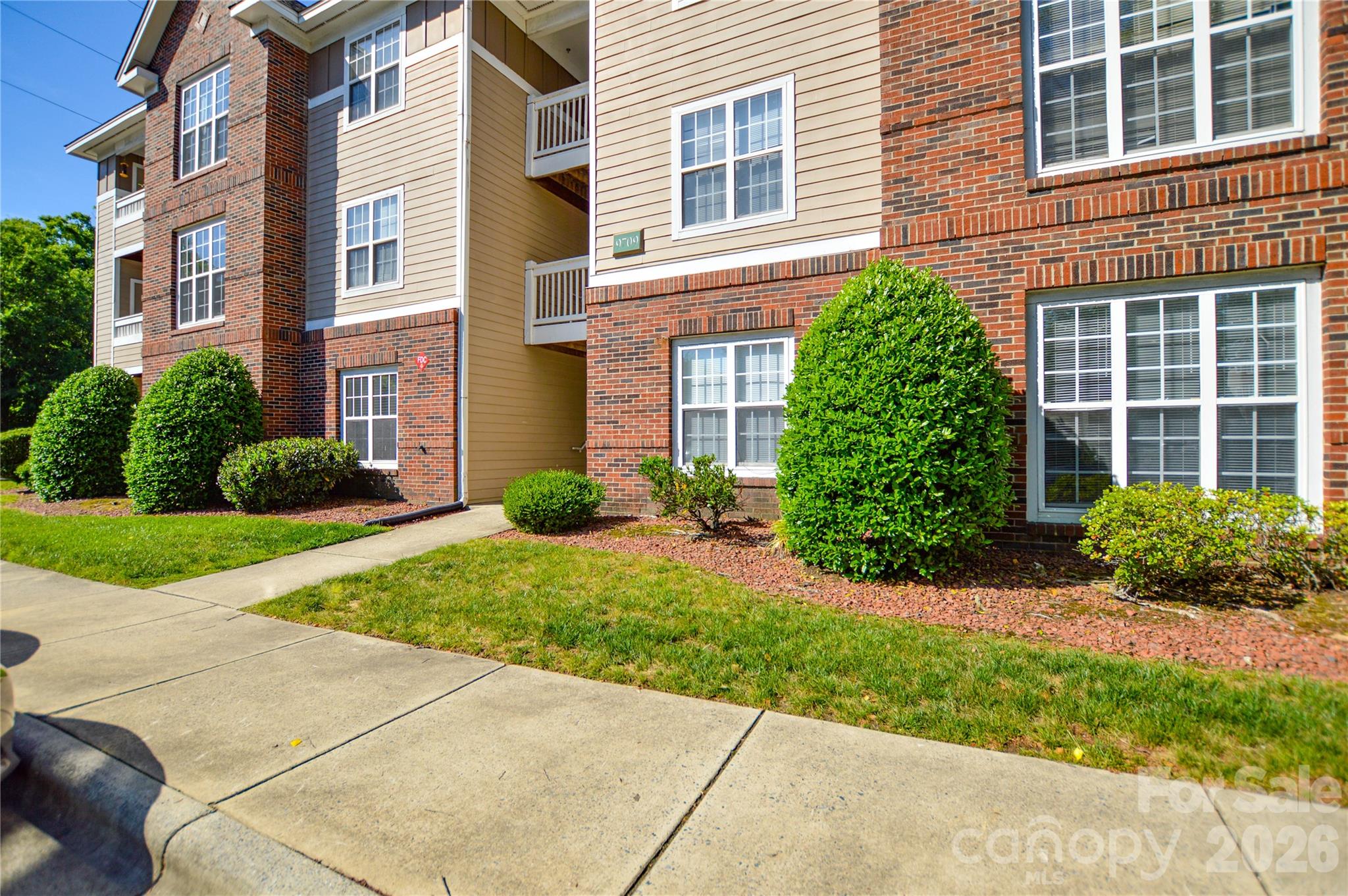 Campus Walk - Residential