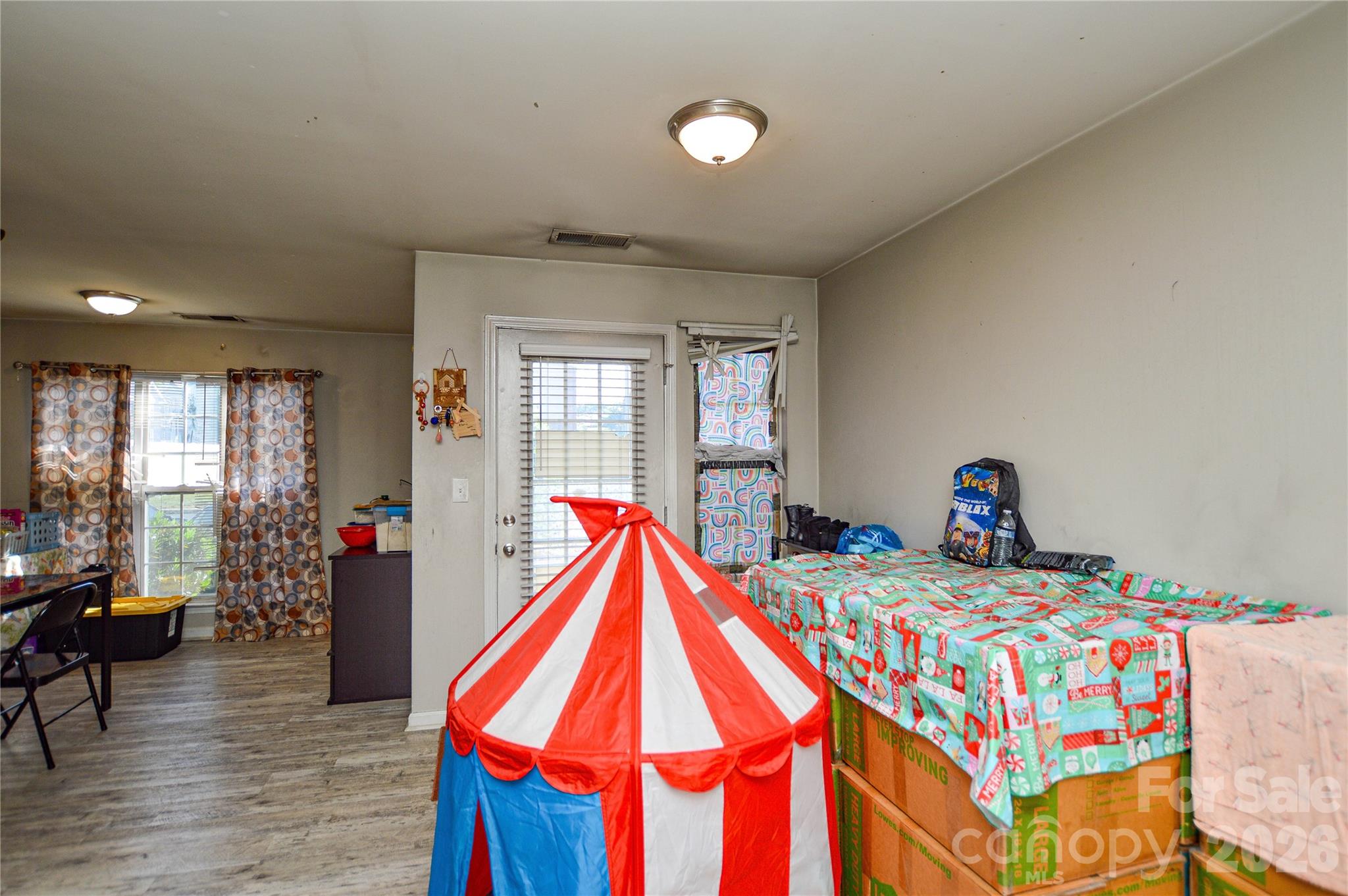 Campus Walk - Residential
